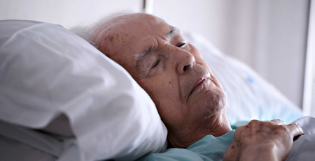 Investigadores avaliam rejuvenescimento das células estaminais de idosos infetados pela COVID-19