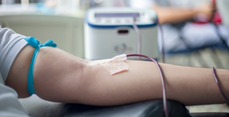 Novo tratamento aprovado pela FDA para a anemia associada à DRC em adultos em diálise