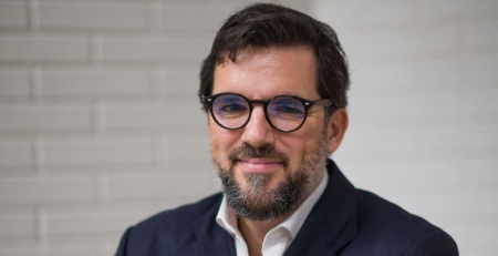 “Todas as pessoas merecem acesso aos melhores cuidados e tratamento, independentemente da raridade da condição”