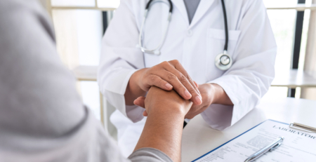 Doentes com cancro têm melhores resultados com tratamento menos intensivo