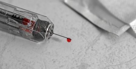 Emicizumab continua a reduzir substancialmente o número de hemorragias em pessoas com hemofilia A com inibidores